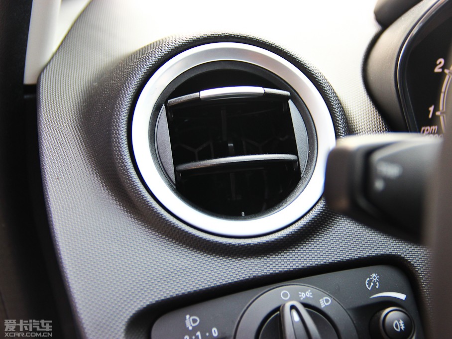 2013������A�Ɏ� �Ɏ� 1.5L �Ԅ�(d��ng)�\(y��n)��(d��ng)��