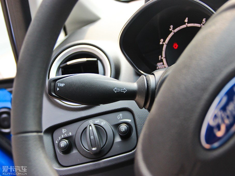 2013������A�Ɏ� �Ɏ� 1.5L �Ԅ�(d��ng)�\(y��n)��(d��ng)��