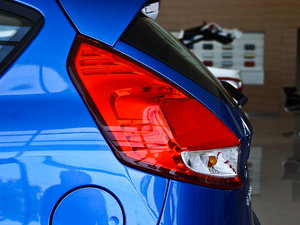 2013Ɏ 1.5L ք(dng)r(sh) (x)(ji)^