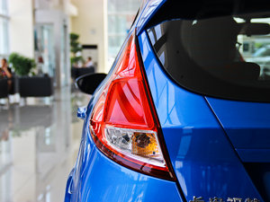 2013Ɏ 1.5L ք(dng)r(sh) (x)(ji)^