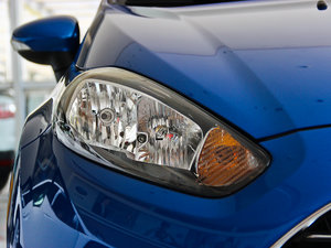 2013Ɏ 1.5L ք(dng)r(sh) (x)(ji)^