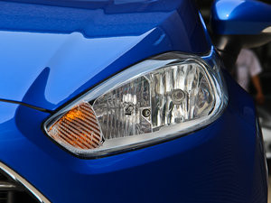 2013Ɏ 1.5L Ԅ(dng)\(yn)(dng) (x)(ji)^