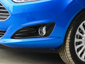 2013Ɏ 1.5L Ԅ(dng)\(yn)(dng) (x)(ji)^