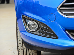 2013Ɏ 1.5L Ԅ(dng)\(yn)(dng) (x)(ji)^