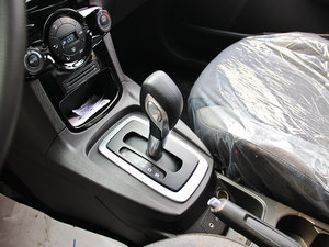 2013Ɏ 1.5L Ԅ\ п؅^