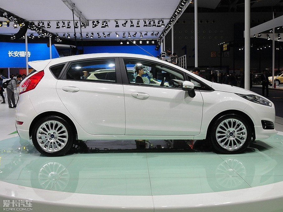 2014AɎ Ɏ 1.0 GTDi Ԅӄń