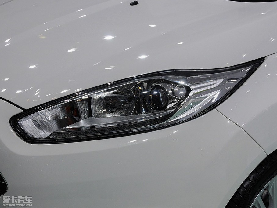 2014������A�Ɏ� �Ɏ� 1.0 GTDi �Ԅӄń���