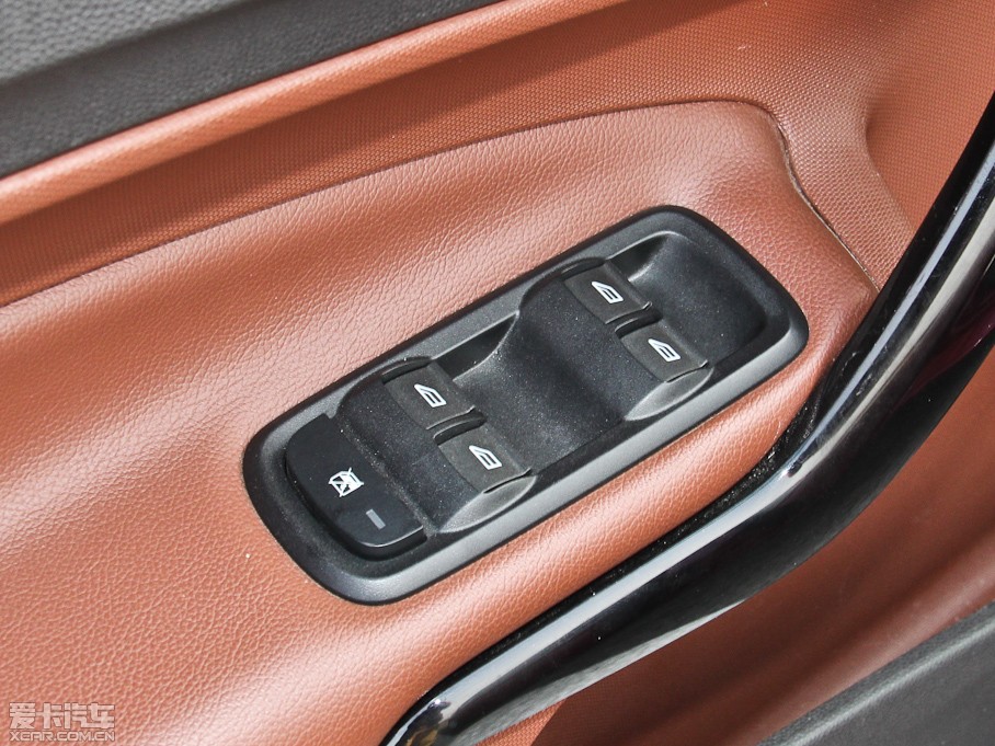 2014AɎ Ɏ 1.0 GTDi Ԅӄń