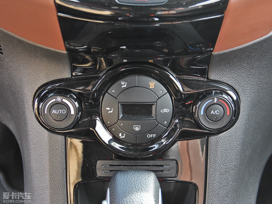 2014AɎ Ɏ 1.0 GTDi Ԅӄń