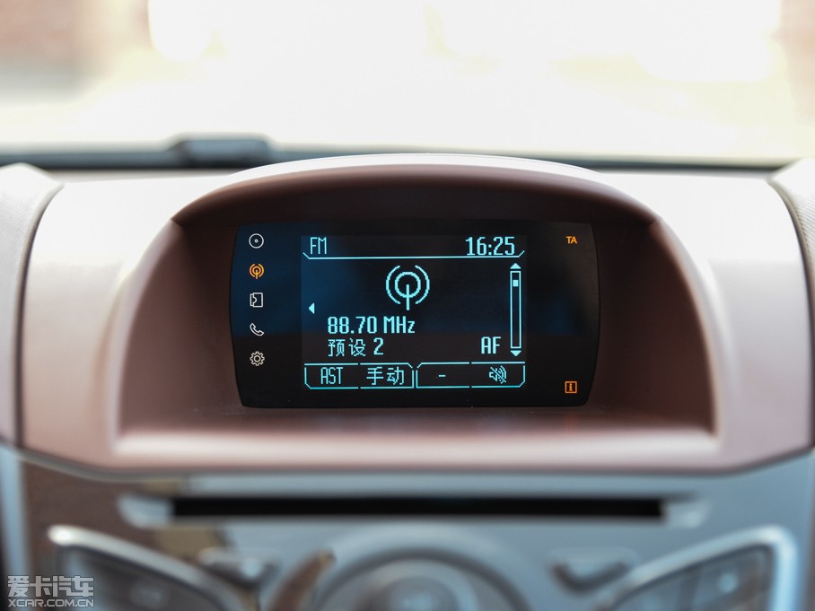 2013������A�Ɏ� �Ɏ� 1.5L �Ԅӄń���