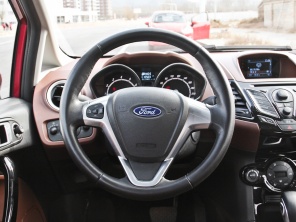 長安福特2014款嘉年華兩廂