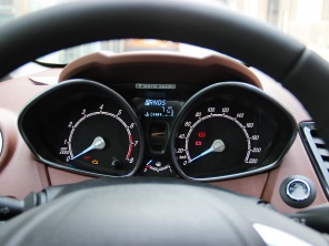 長安福特2014款嘉年華兩廂