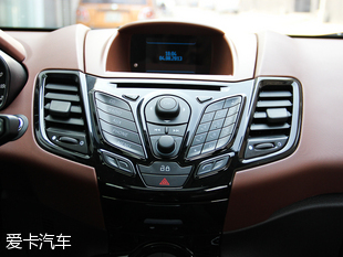 長(zhǎng)安福特2014款嘉年華兩廂