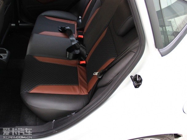 長安福特2014款嘉年華兩廂