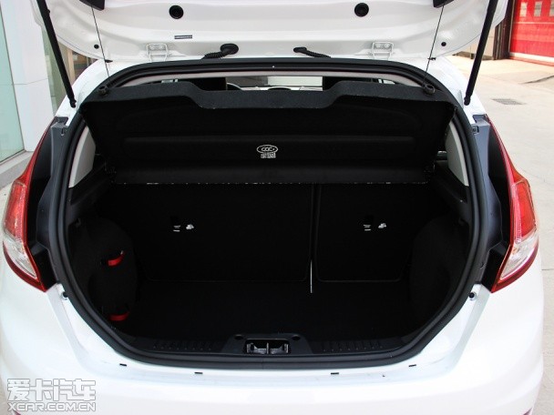 長安福特2014款嘉年華兩廂