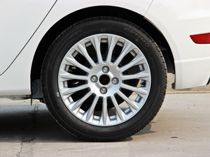 2014Ɏ 1.0 GTDi Ԅӄń ^