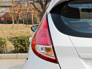 2014Ɏ 1.0 GTDi Ԅӄń ^