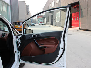 2014Ɏ 1.0 GTDi Ԅӄń g