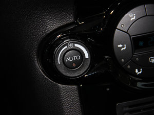 2014Ɏ 1.0 GTDi Ԅӄń п؅^