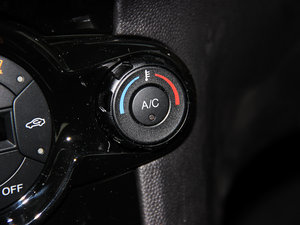 2014Ɏ 1.0 GTDi Ԅӄń п؅^