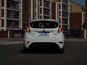 2013Ɏ 1.5L Ԅӄń ^