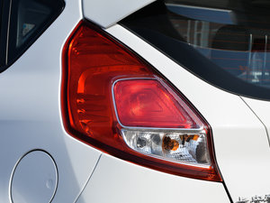 2013Ɏ 1.5L Ԅӄń ^