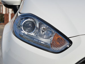 2013Ɏ 1.5L Ԅӄń (x)(ji)^