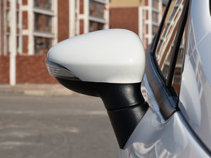 2013Ɏ 1.5L Ԅӄń (x)(ji)^