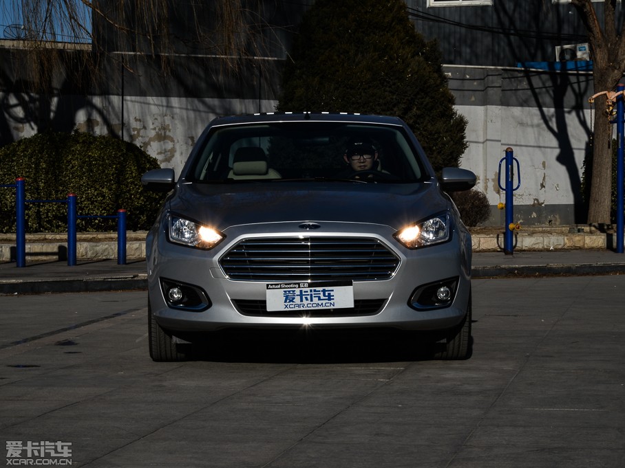 2015˹ 1.5L Ԅӕr