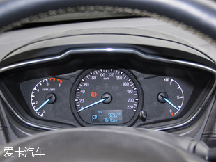 長安福特2015款福睿斯