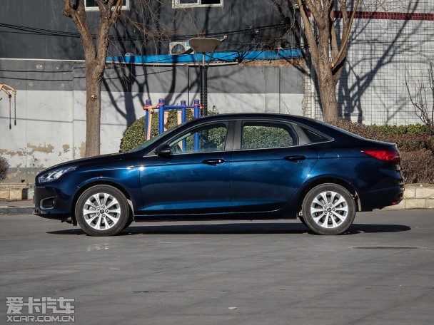 長安福特2015款福睿斯