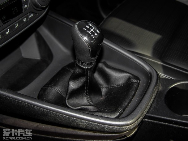 長安福特2015款福睿斯