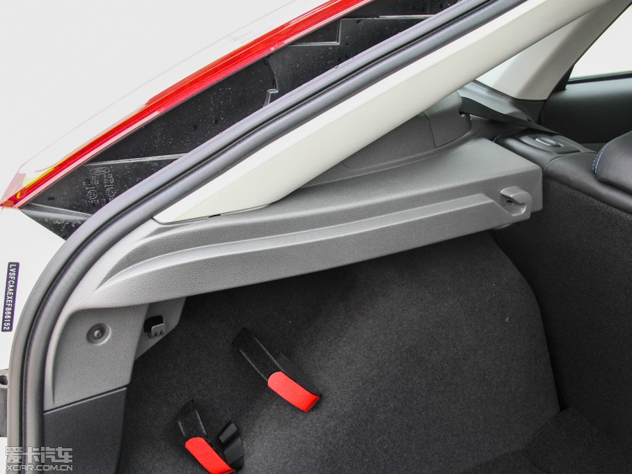 2014丣˹Ɏ 1.8L Ԅӿ׵ذ