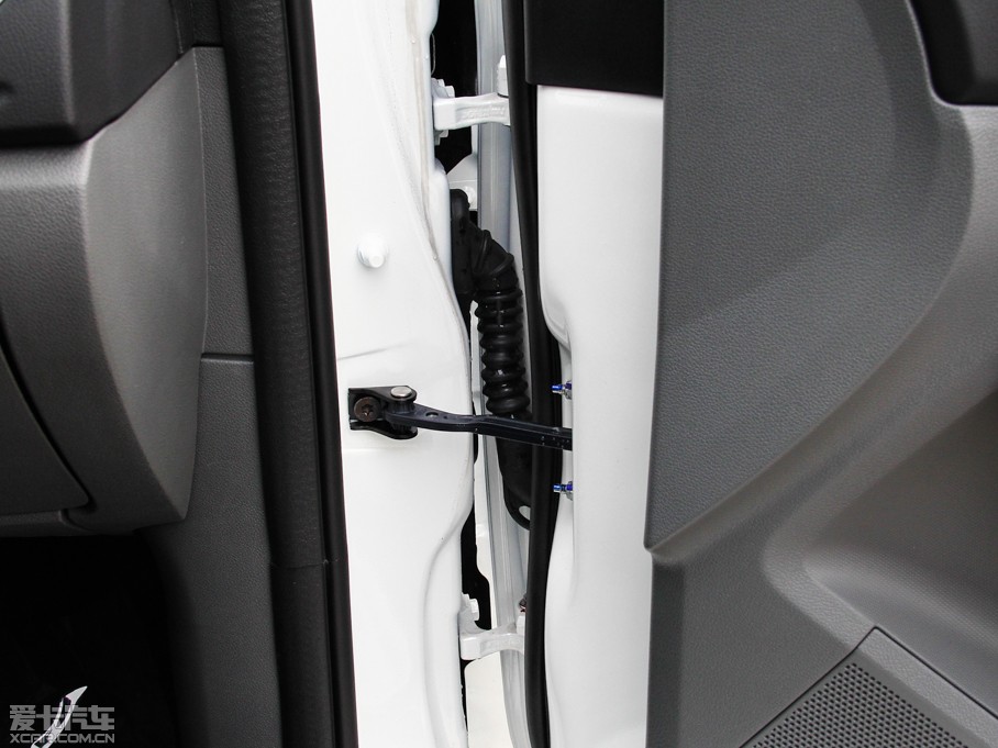 2014丣˹Ɏ 1.8L Ԅӿ׵ذ