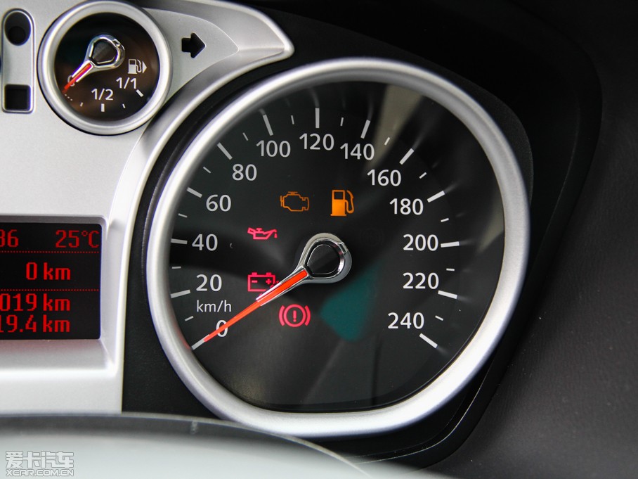 2014丣˹Ɏ 1.8L Ԅӿ׵ذ