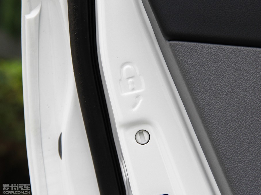 2014(jng)丣˹Ɏ 1.8L Ԅӿ׵ذ