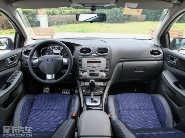 長安福特2014款經典福克斯兩廂