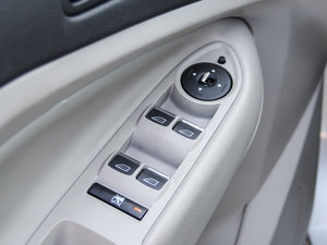 20151.5GTDi 򌾫Ӣ п؅^