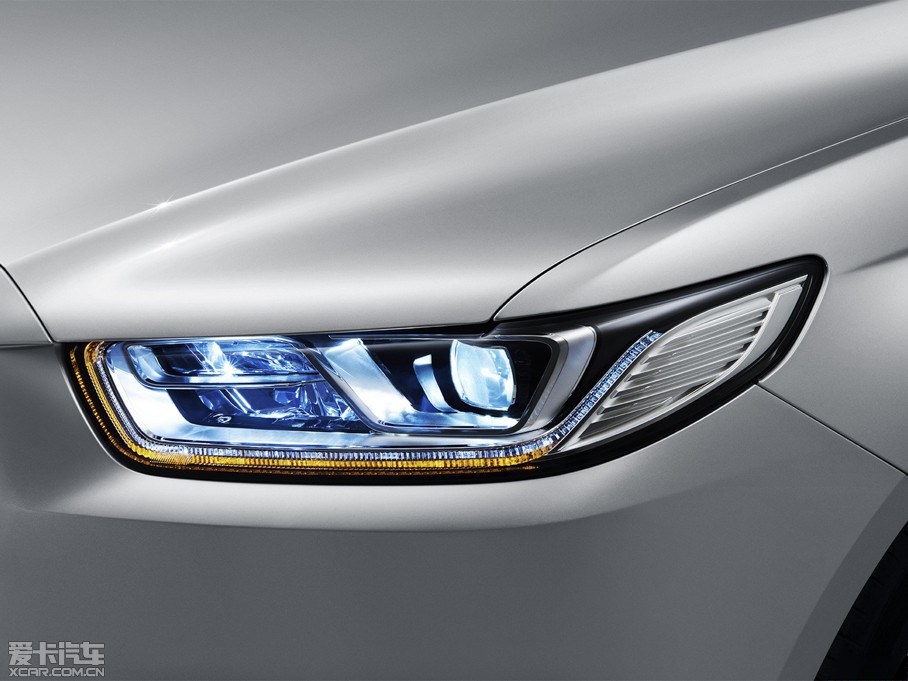 2016ţ EcoBoost 325 V6 Ş