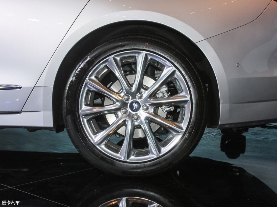 2016ţ EcoBoost 325 V6 Ş