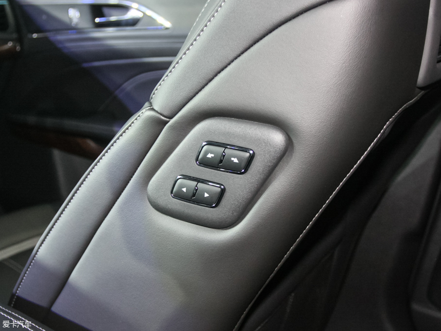 2016ţ EcoBoost 325 V6 Ş