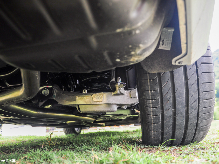 2016ţ EcoBoost 325 V6 Ş