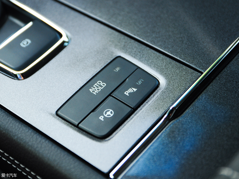 2016ţ EcoBoost 325 V6 Ş