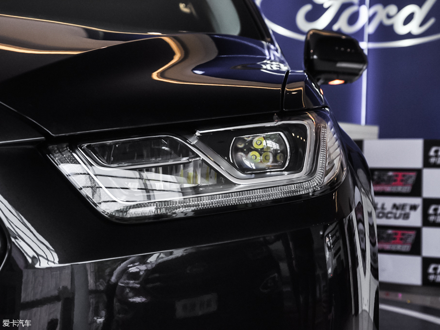 2016ţ EcoBoost 325 V6 Ş