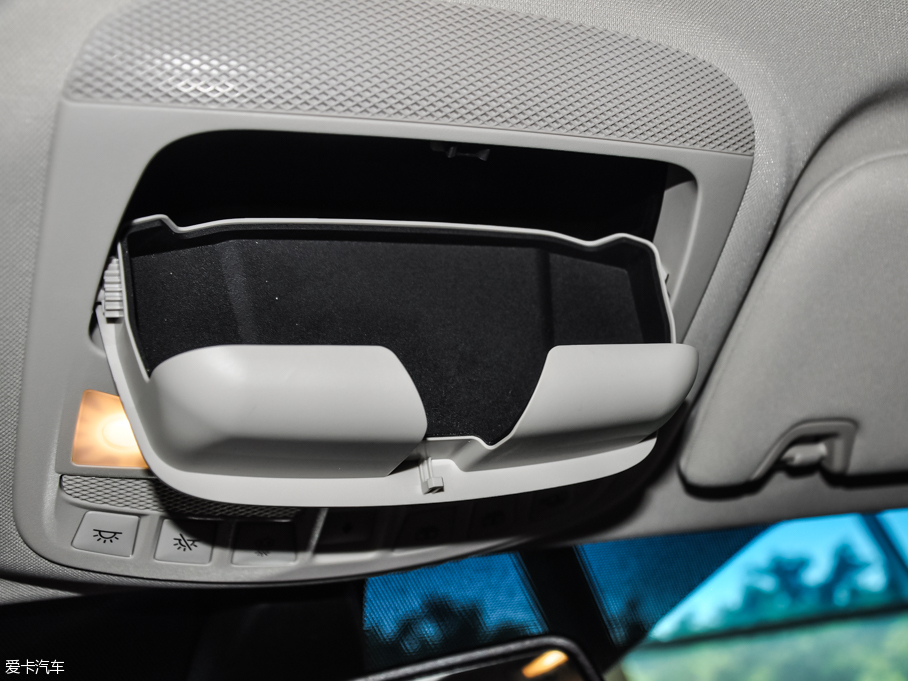 2016ţ EcoBoost 325 V6 Ş