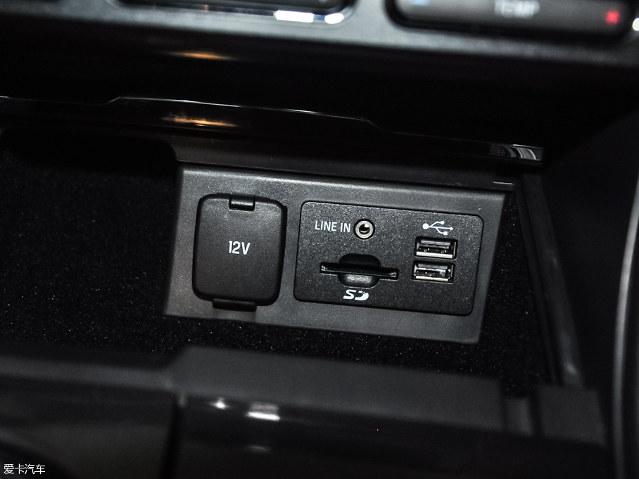 2016ţ EcoBoost 325 V6 Ş