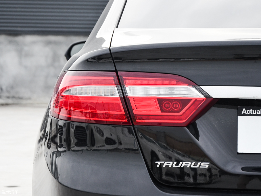 2016ţ EcoBoost 245 r