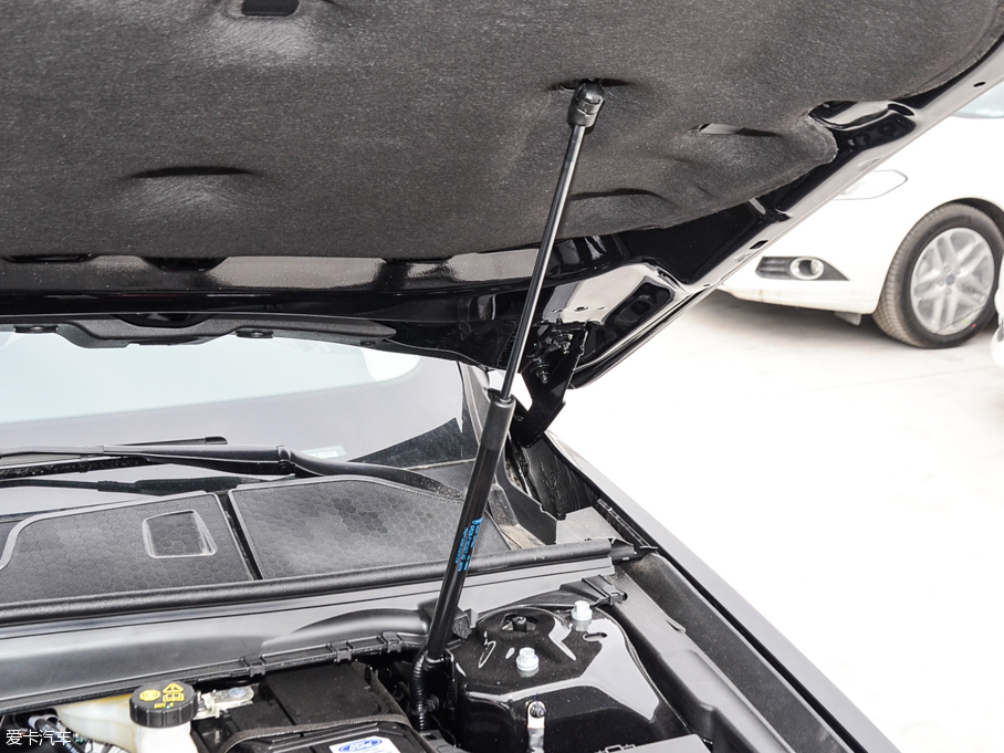 2016ţ EcoBoost 245 r