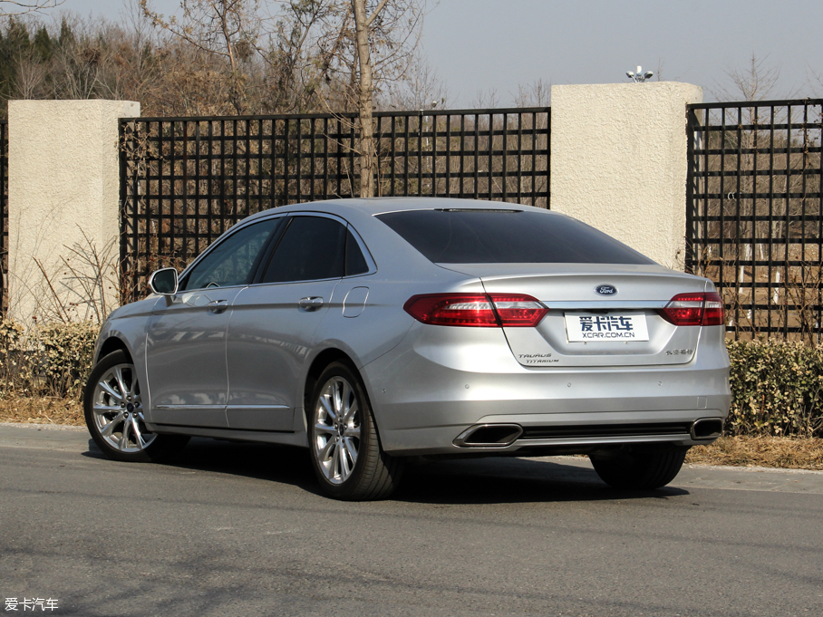 2016ţ EcoBoost 325 V6 Ş