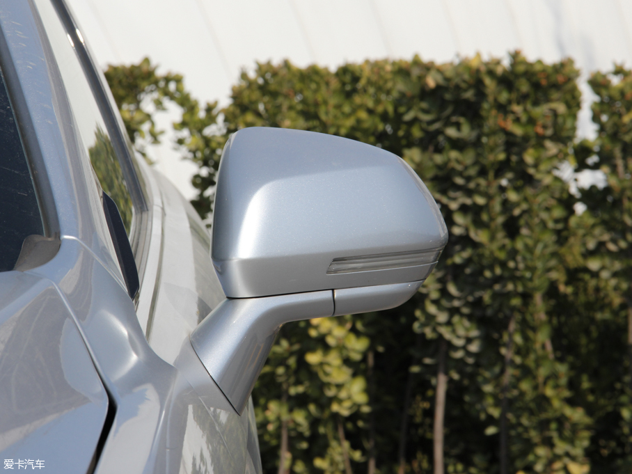 2016ţ EcoBoost 325 V6 Ş